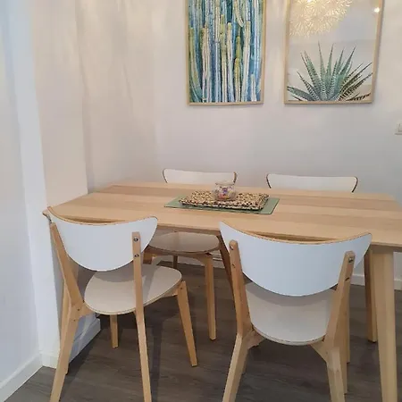 Ada * Santiago de Compostela