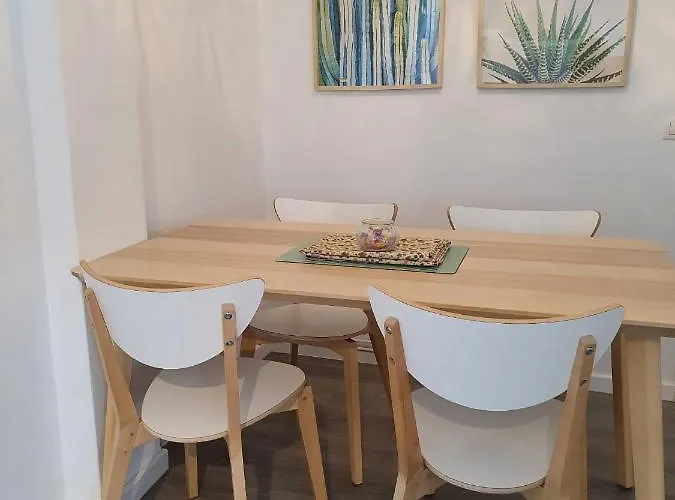 Ada * Santiago de Compostela